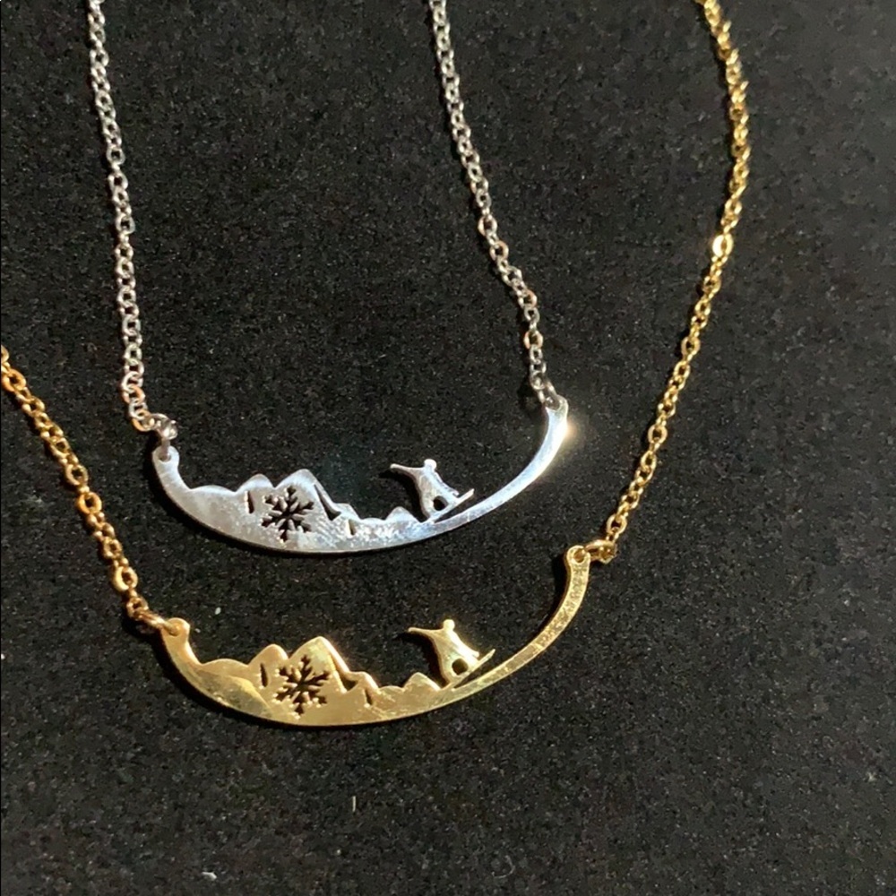 Snowboarder Snowflake In Gold Color Necklace Nwt
